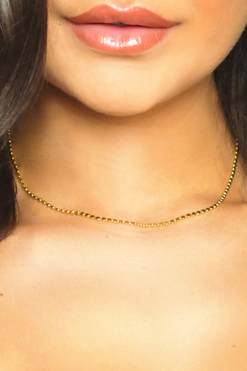 Minimal Choker Necklace Gold